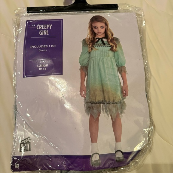 Never worn creepy girl Halloween costume . Youth size large 12-14 - Picture 2 of 7